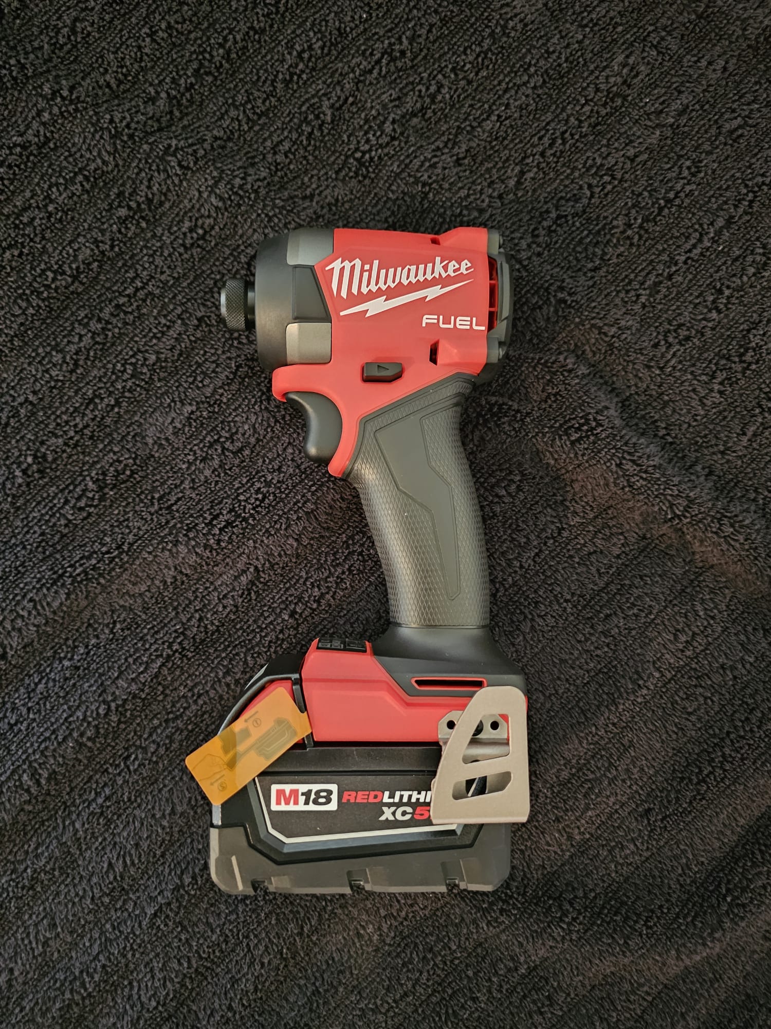 Milwaukee ¼ impact driver w battery 