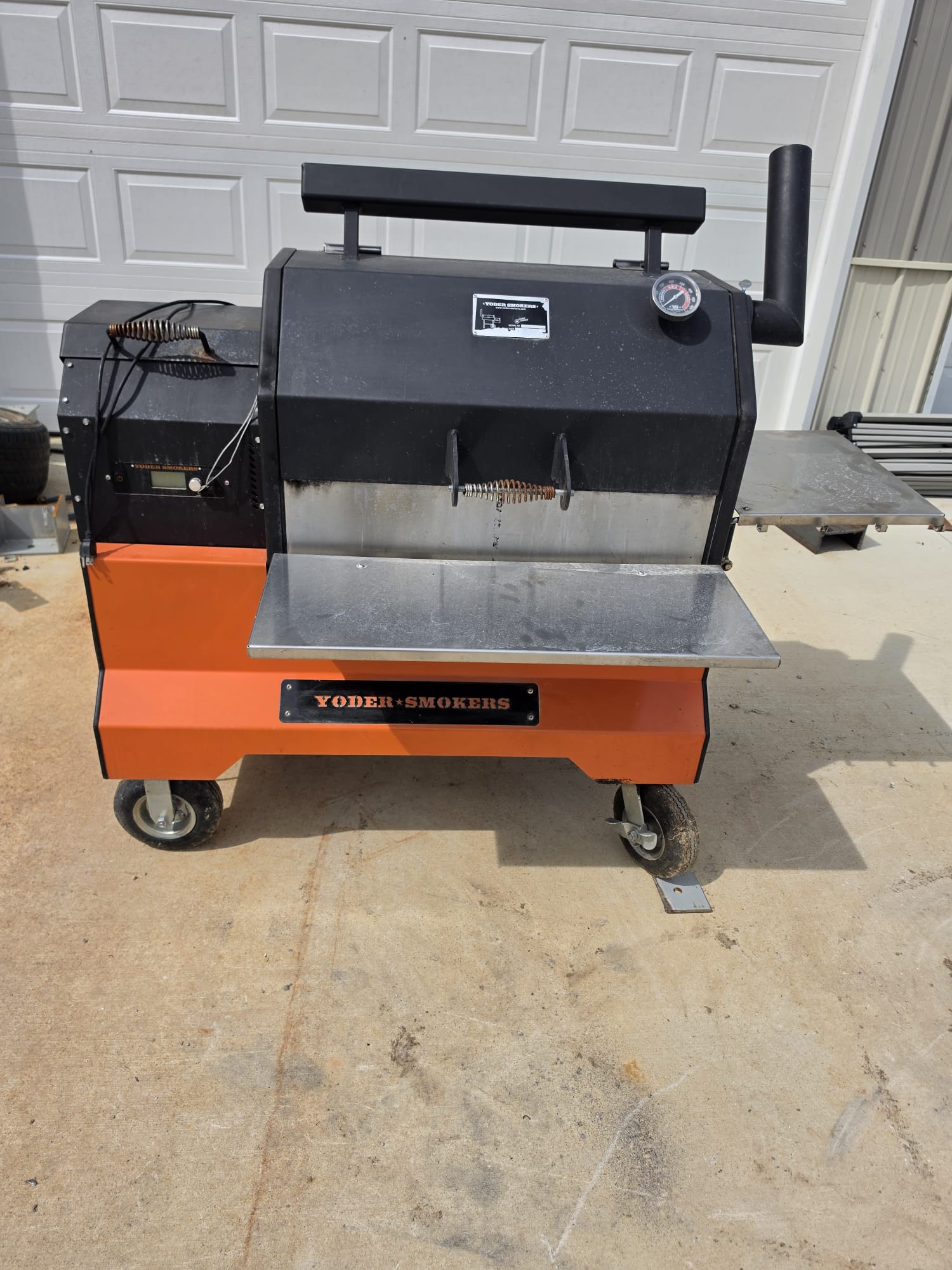 Yoder pellet Smoker 